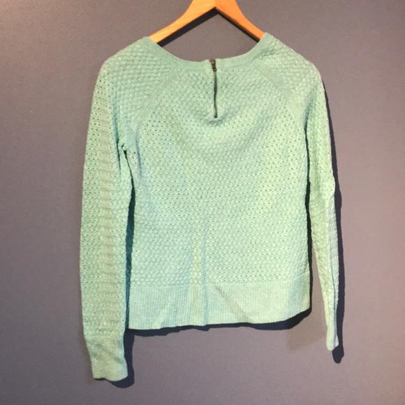 Green sweater with zipper - Picture 2 of 5